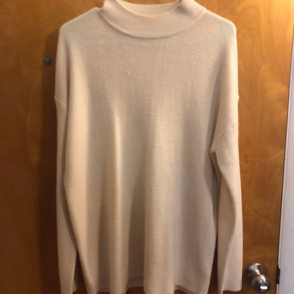 Long sleeve sweater
